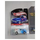 HOT WHEELS MIB FORD ANGLIA 14/34 2009