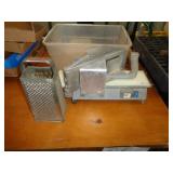 KITCHEN SLICER & GRATER