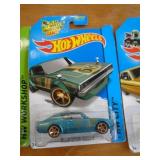 HOT WHEELS MIB -NISSAN SKYLINE 2013