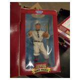 1996 HONUS WAGNER FIGURE