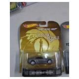 HOT WHEELS MIB  ASTON MARTIN 007 2013