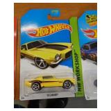HOT WHEELS MIB - 70 CAMARO 2013