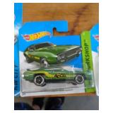 HOT WHEELS MIB - 71 ROAD RUNNER 2013