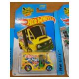 HOT WHEELS MIB - BREAD BOX 2013