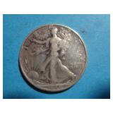 1940 WALKING LIBERTY HALF 90% SILVER