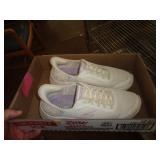 SKECHERS SLIP - ONS SZ 8.5