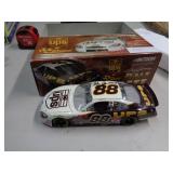 2001 NASCAR DALE JARRETT 1/24