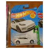 HOT WHEELS MIB - TESLA 2017