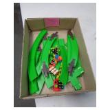 PLASTIC TRAIN SET / COMPLETE