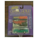 JOHNNY LIGHTNING MIB 70 COUGAR 1998