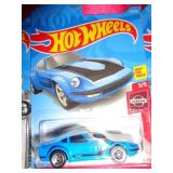 HOT WHEELS MIB - NISSAN 2017