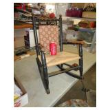 VINTAGE KID'S ROCKER / UT