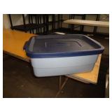 8 GAL TOTE W LID / UT