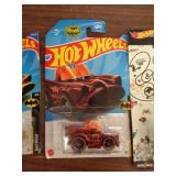 HOT WHEELS MIB MINI CLASSIC BATMOBILE 2021
