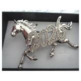 2026 DERBY HORSE BROOCH