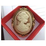 CAMEO BROOCH