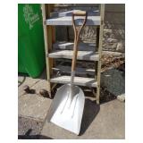 SCOOP SHOVEL / OS