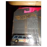 HOT WHEELS MIB 71 DATSUN 510 WAGON 2018