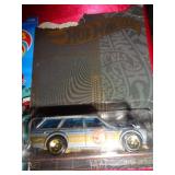 HOT WHEELS MIB 71 DATSUN 510 WAGON CARD DAMAGED