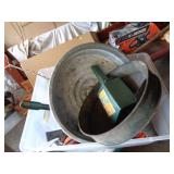 TOTE W TOOLS & MISC / G