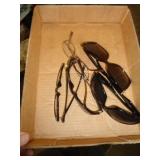 SUNGLASSES & READERS