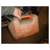2 GAL GAS CAN