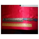 DAMASCUS STYLE SERRATED BLADE / NO SHEATH