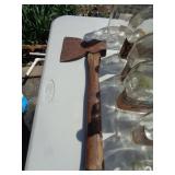 VINTAGE HATCHET / G
