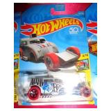 HOT WHEELS MIB ALTERED EGO 2017
