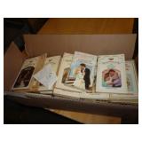 51  - ROMANCE PAPERBACKS / UT