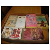 53 - ROMANCE PAPERBACKS / UT