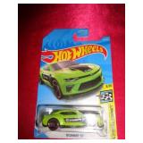 HOT WHEELS MIB - 2018 CAMARO 2017