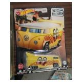 HOT WHEELS MIB VW DRAG BUS 2020
