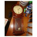 BATTERY POWERED HOWARD MILLER WALL CLOCK / 5
