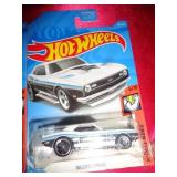 HOT WHEELS MIB - 68 CAMARO 2017