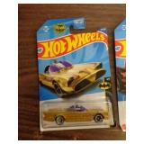 HOT WHEELS MIB GOLD TV SERIES BATMOBILE 2021
