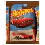 HOT WHEELS MIB CHALLENGER 2021