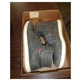 LEVIS SZ 9