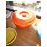 FIESTA COVERED BOWL ORANGE / LR