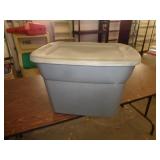 18 GAL TOTE W LID / UT