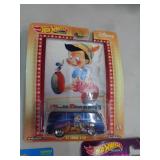 HOT WHEELS MIB DISNEY 66 DODGE A100 1/5 2018