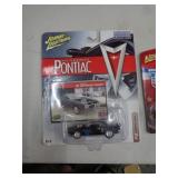 JOHNNY LIGHTNING MIB 68 FIREBIRD 2004