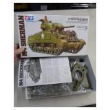 SHERMAN M4 1/35 TAMIYA