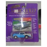 JOHNNY LIGHTNING MIB 56 BEL AIR 1998