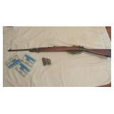 1927 .303 ENFIELD RIFLE W EXTRA MAG. & 3 BXS AMMO