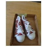LADIES SZ 6 SHOES
