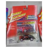 JOHNNY LIGHTNING MIB WILLYS GASSERS 2001