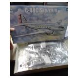 C-480 SKY TRAIN 1/48 TRUMPETER