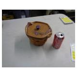 LONGABERGER BASKET 2000