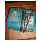 MAKITA CHARGER
